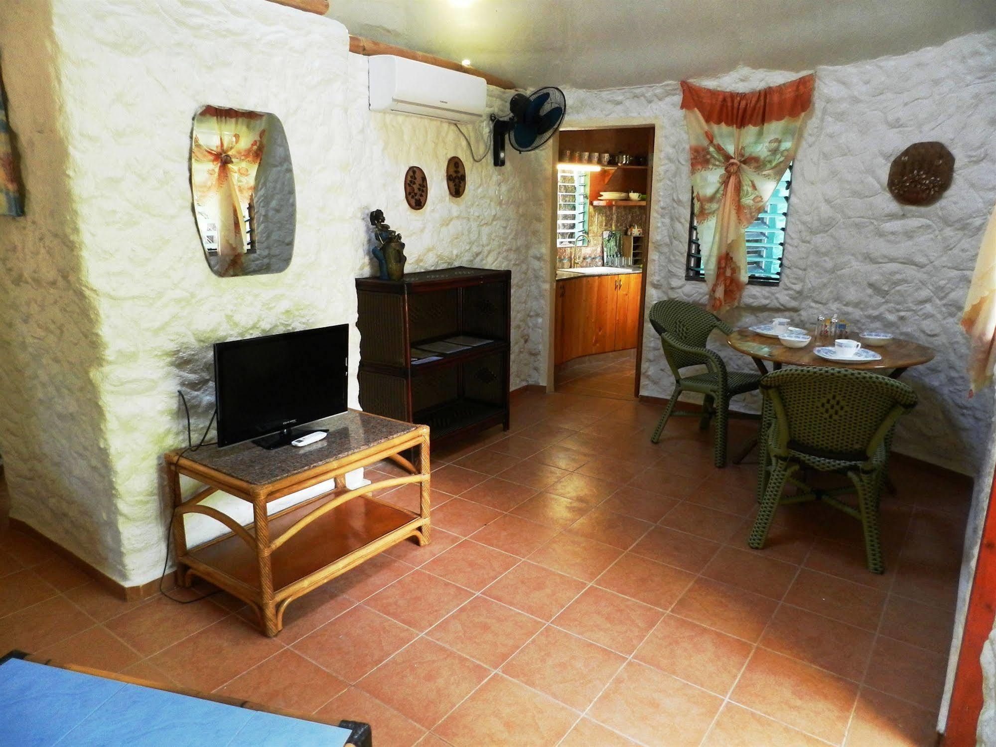 Panglao Chocolate Hills Hostel Exteriér fotografie